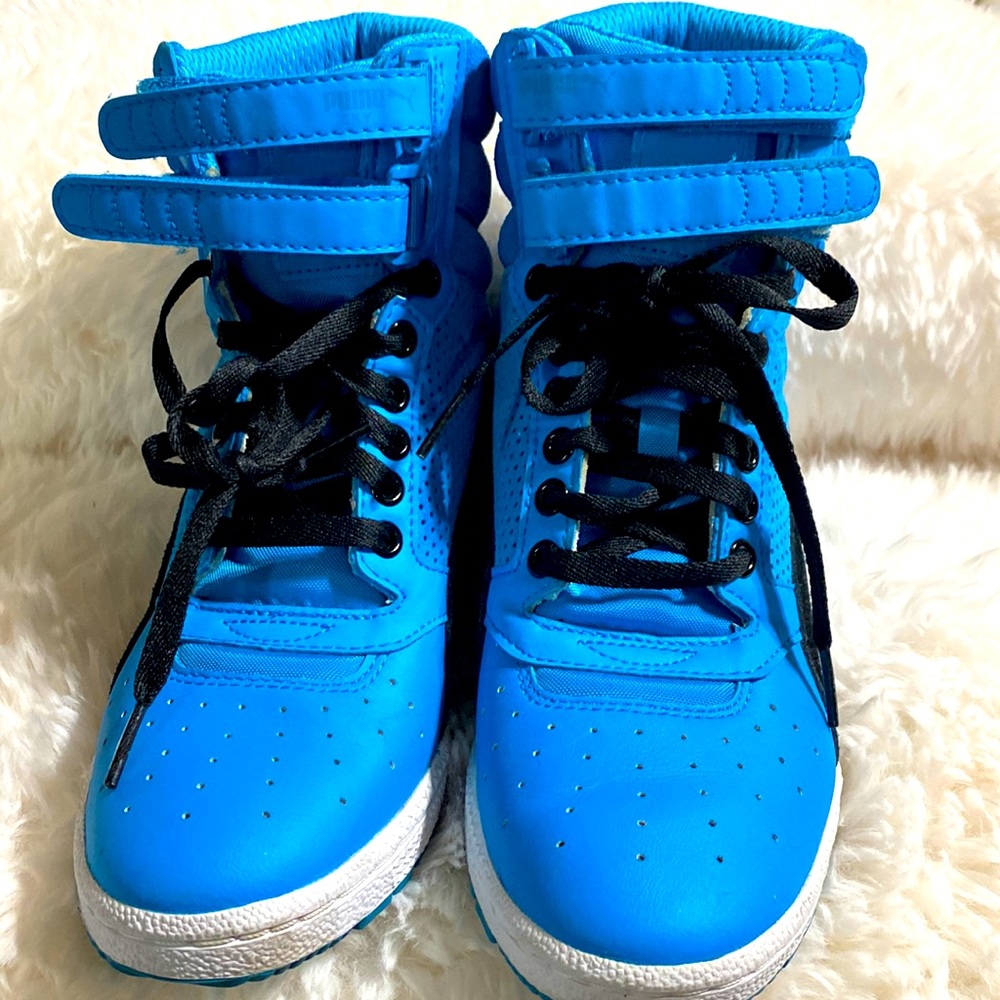 Sky wedge Puma sneakers Hawaiian ocean size 7 1/2